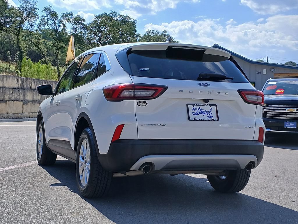 Certified 2024 Ford Escape Active AWD/4WD image 5