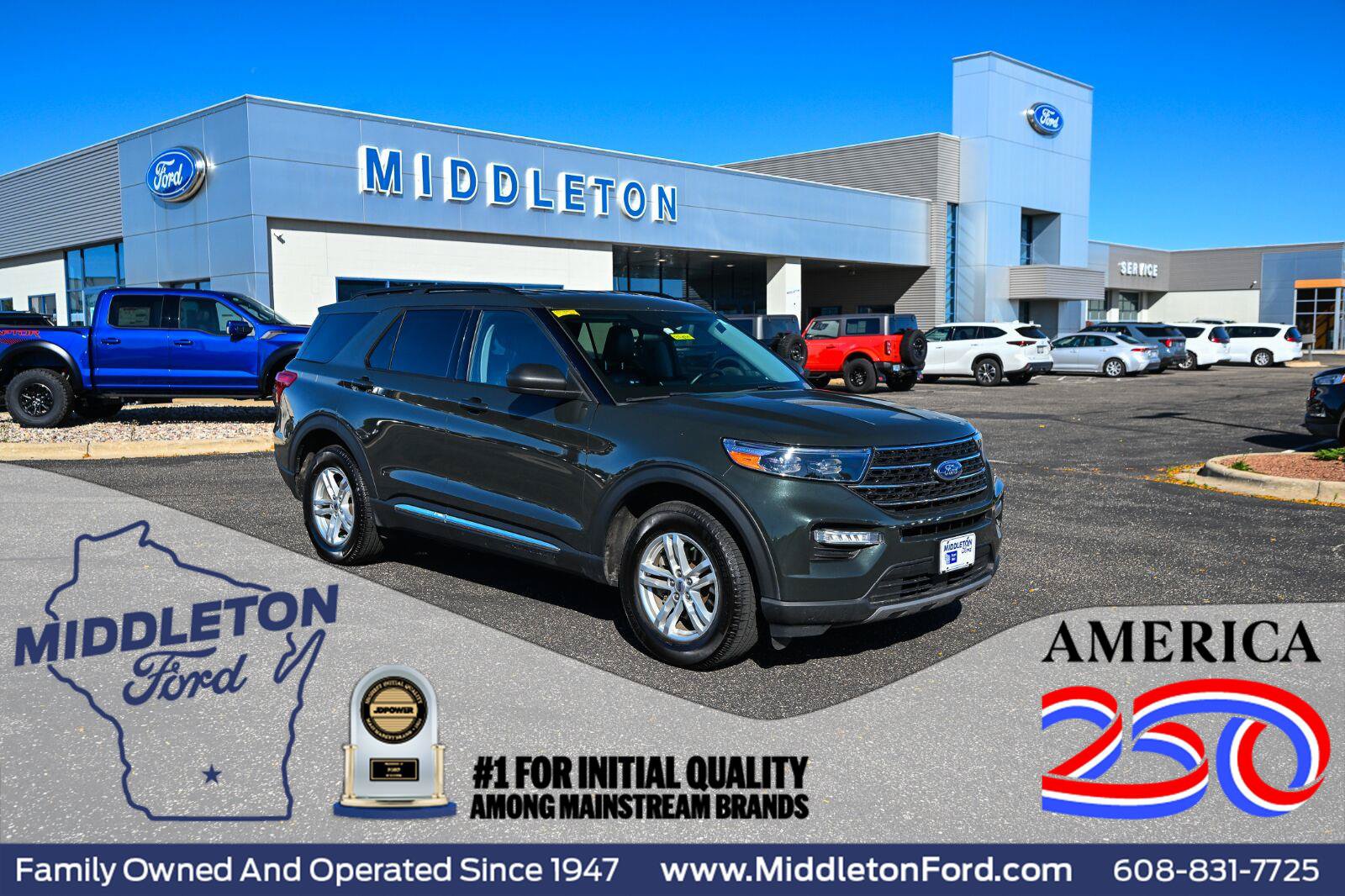 Certified 2022 Ford Explorer XLT w/ Equipment Group 202A AWD/4WD image 1