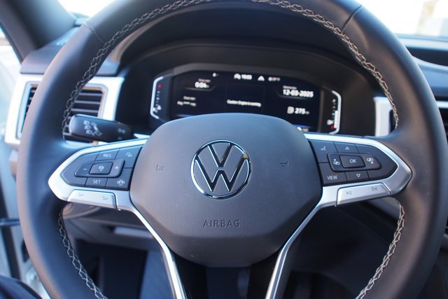 Used 2022 Volkswagen Atlas Cross Sport SE image 21