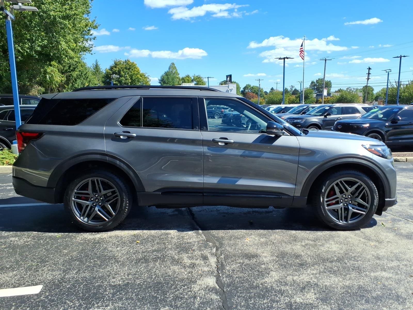 Certified 2025 Ford Explorer ST w/ Sun And Sound Package AWD/4WD image 3