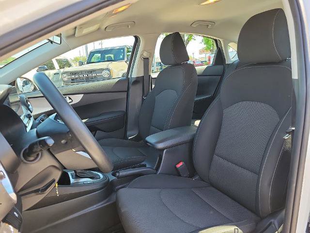 Used 2023 Kia Forte LXS w/ LXS Technology Package FWD image 11