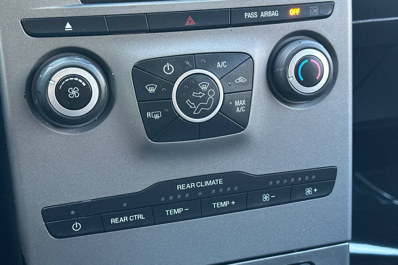 Certified 2019 Ford Flex SE FWD image 28