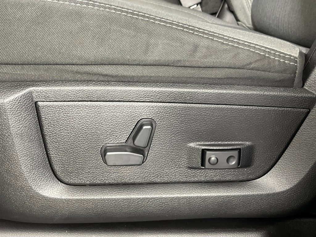 Used 2024 RAM 2500 Big Horn image 27