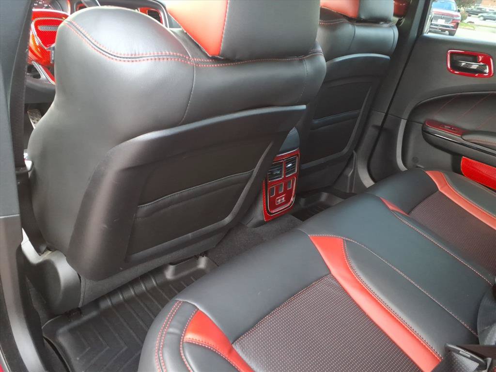 Used 2020 Dodge Charger R/T w/ Blacktop Package RWD image 8