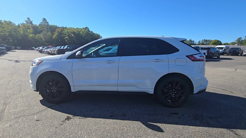 Certified 2024 Ford Edge ST-Line AWD/4WD image 17