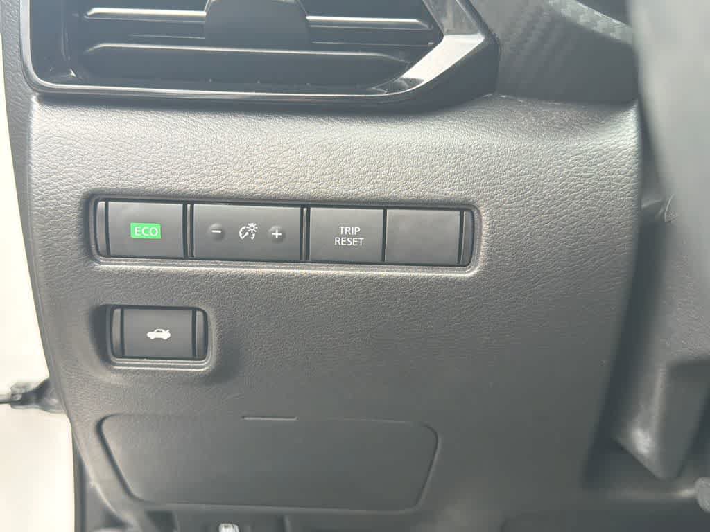 Used 2021 Nissan Sentra SR FWD image 31