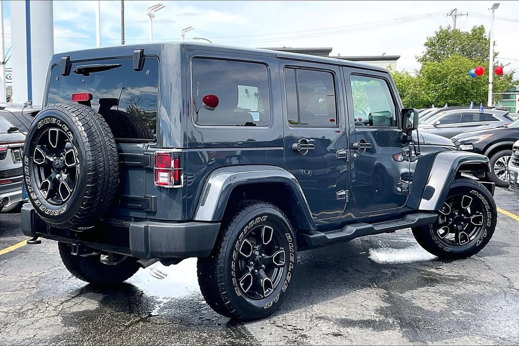 Used 2017 Jeep Wrangler Unlimited Sahara AWD/4WD image 12