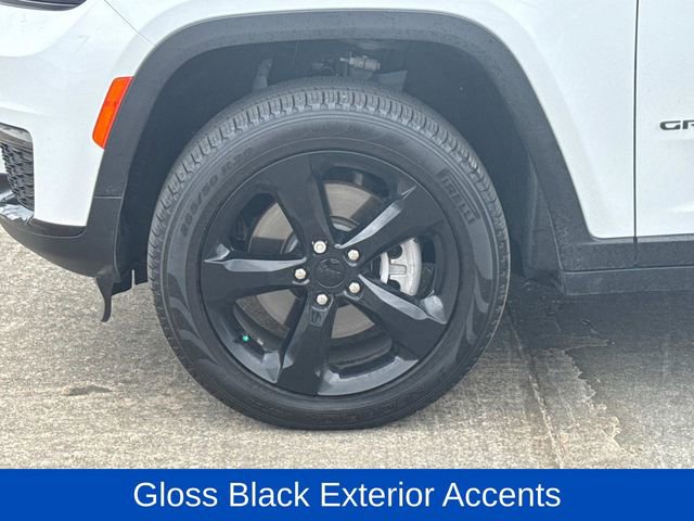 Used 2025 Jeep Grand Cherokee L Limited w/ Black Appearance Package image 6