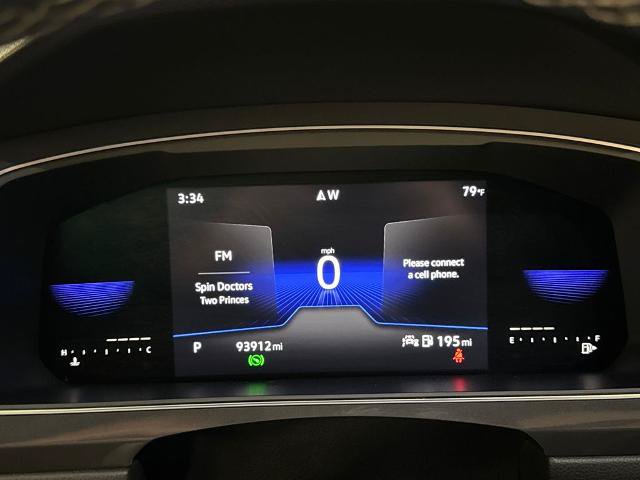 Used 2022 Volkswagen Tiguan SE w/ Panoramic Sunroof Package FWD image 24