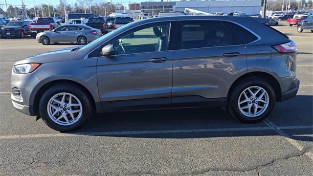 Certified 2022 Ford Edge SEL w/ Convenience Package image 3