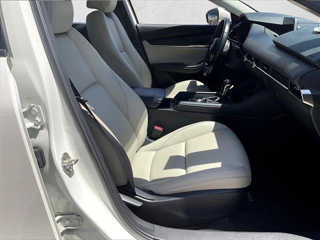 Used 2025 MAZDA MAZDA3 s FWD image 9