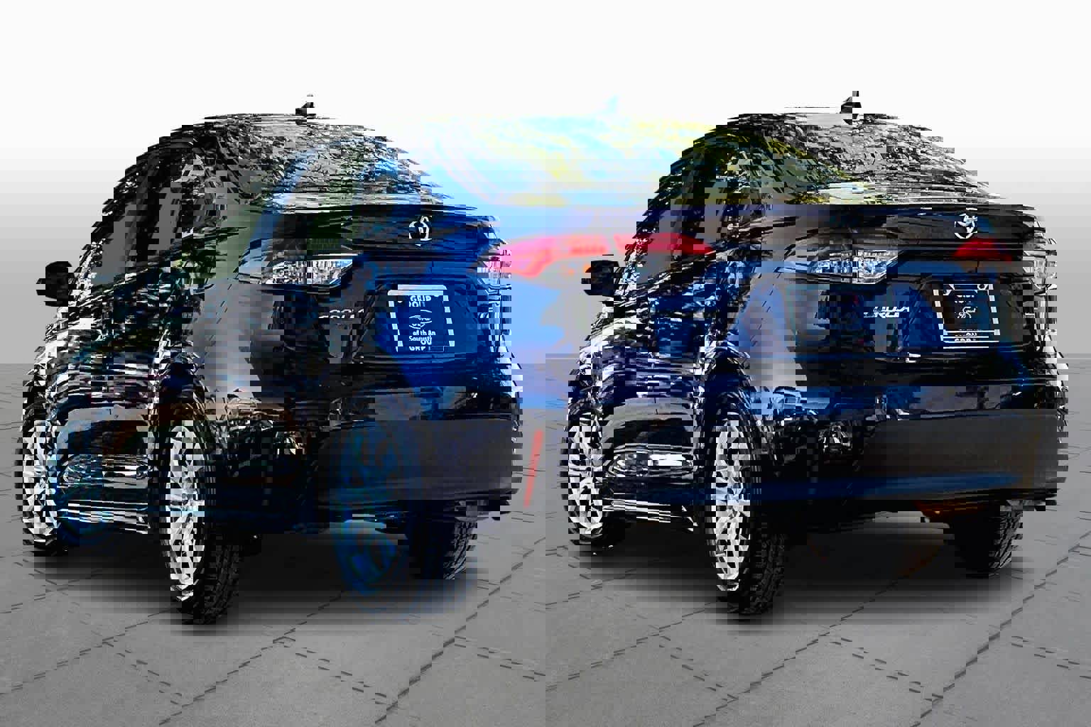 Used 2023 Toyota Corolla LE image 4