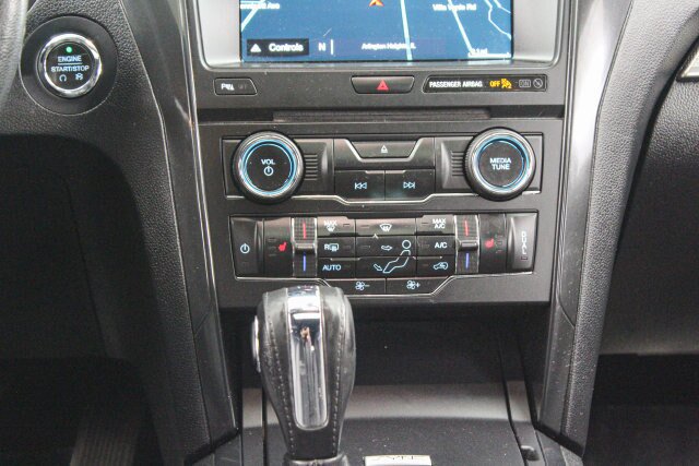 Certified 2018 Ford Explorer XLT w/ Equipment Group 202A FWD image 21