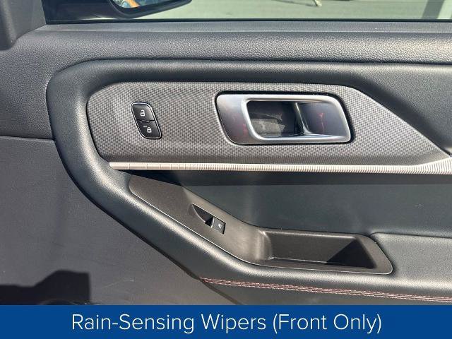 Certified 2025 Ford Explorer ST-Line w/ Premium Package RWD image 29