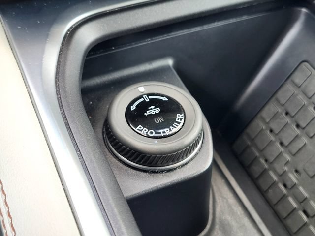 Certified 2025 Ford Expedition Active AWD/4WD image 29