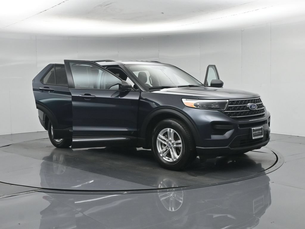 Certified 2023 Ford Explorer XLT RWD image 35