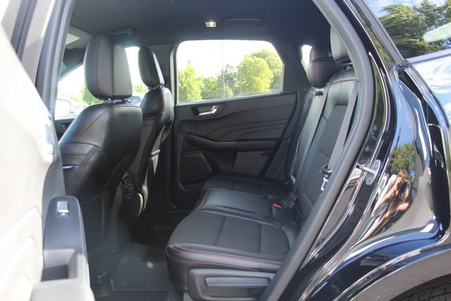 Certified 2024 Ford Escape ST-Line AWD/4WD image 28