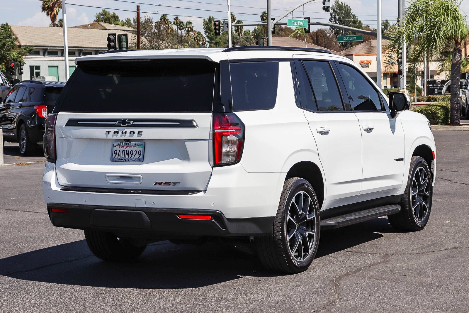 Used 2022 Chevrolet Tahoe RST w/ Luxury Package RWD image 4