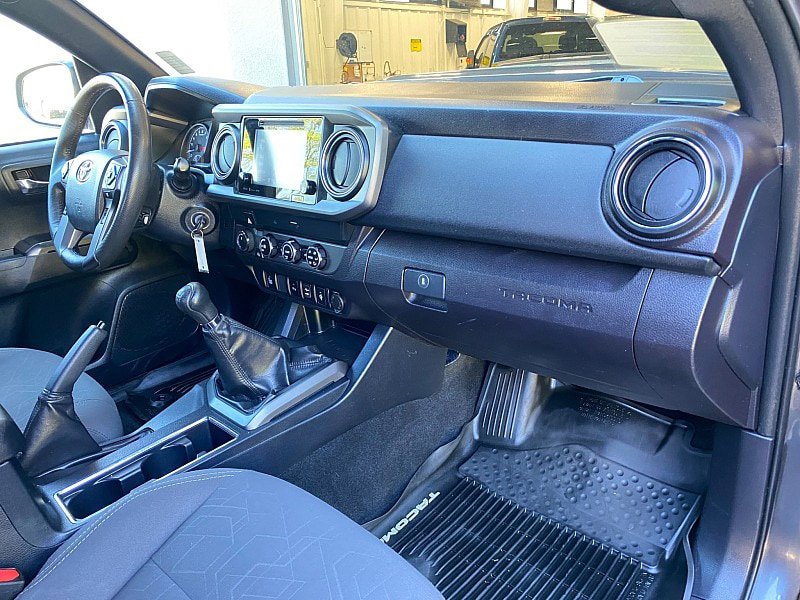 Used 2019 Toyota Tacoma TRD Sport w/ Technology Package AWD/4WD image 30