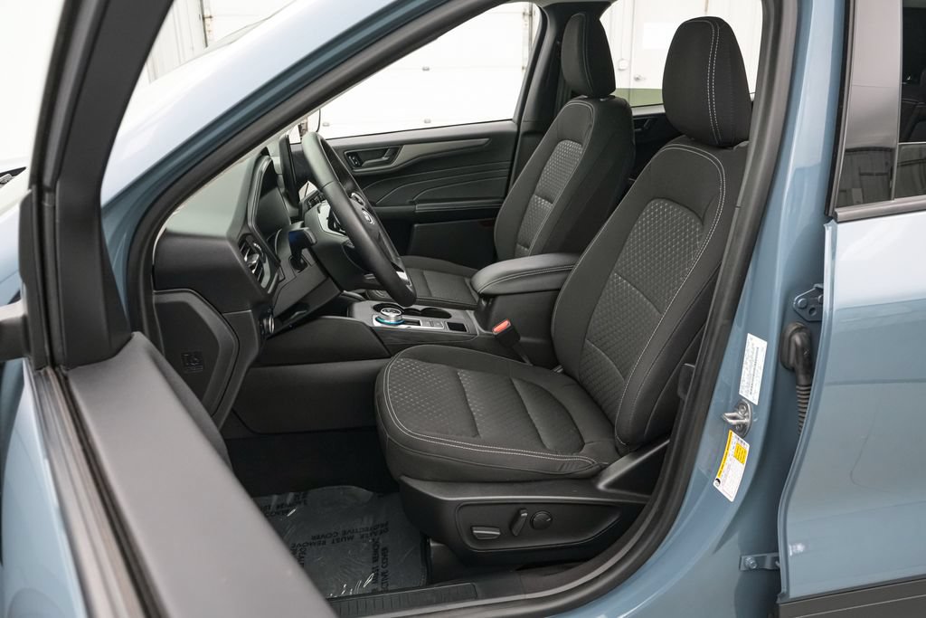 Certified 2023 Ford Escape Active w/ Tech Pack #1 AWD/4WD image 11