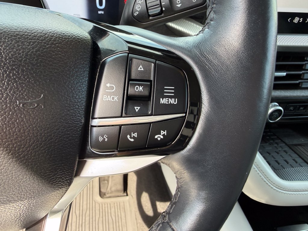 Certified 2025 Ford Explorer Platinum w/ LUX Leather Package AWD/4WD image 29