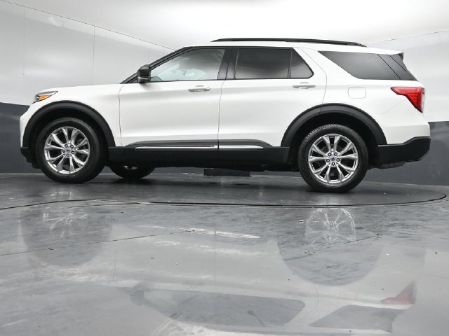 Certified 2024 Ford Explorer XLT w/ Equipment Group 202A AWD/4WD image 41