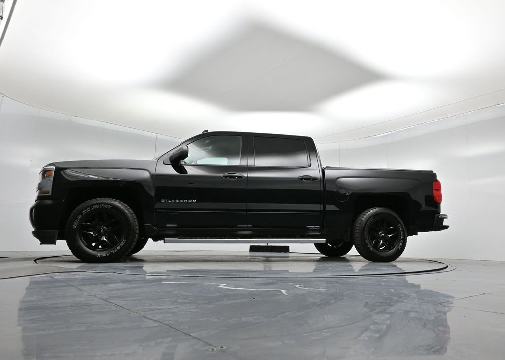 Used 2017 Chevrolet Silverado 1500 LT w/ LT Eassist Package image 49