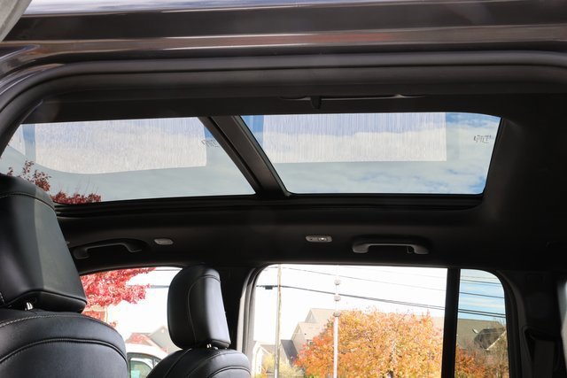 Used 2024 Jeep Grand Cherokee Limited 4xe image 21