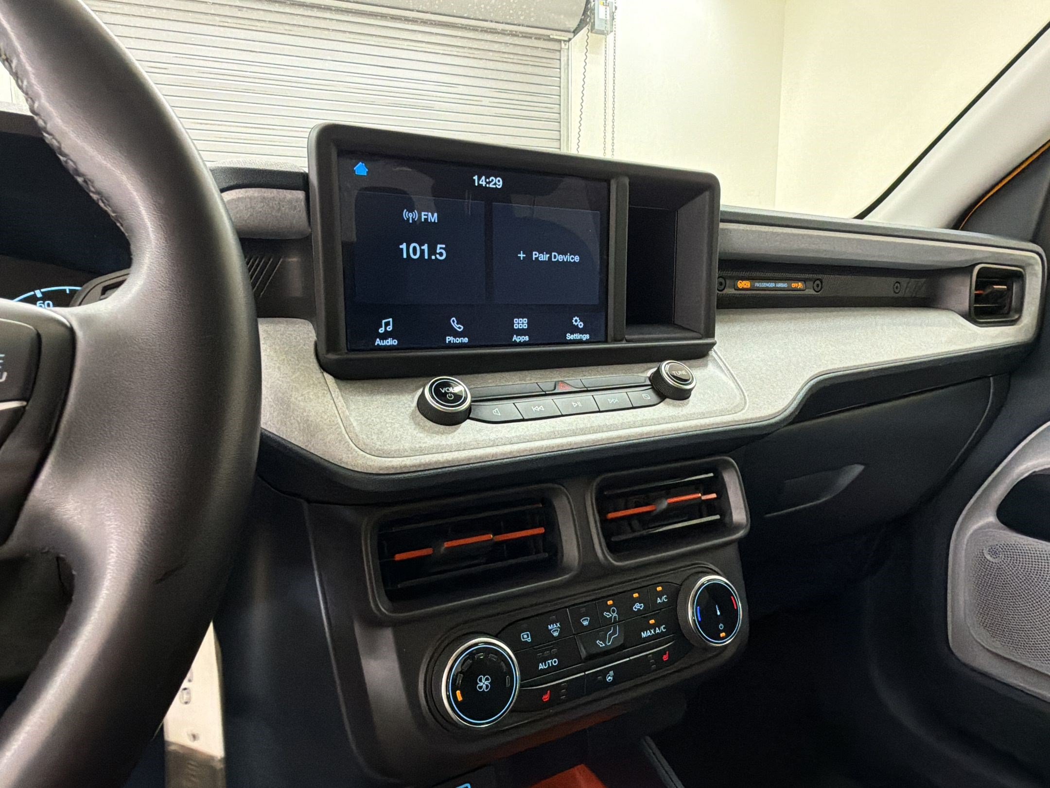 Certified 2023 Ford Maverick XLT w/ XLT Luxury Package FWD image 18