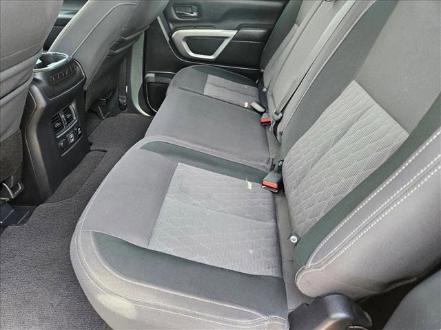 Used 2021 Nissan Titan SV w/ SV Convenience Package RWD image 19