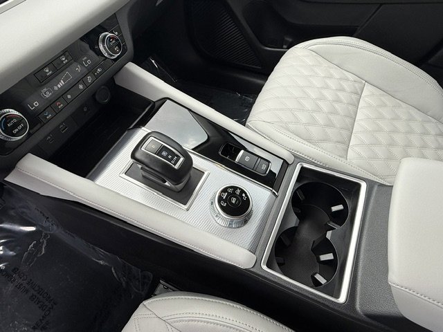 Used 2024 Mitsubishi Outlander SEL FWD image 18