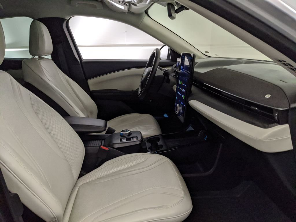 Certified 2023 Ford Mustang Mach-E Premium image 27