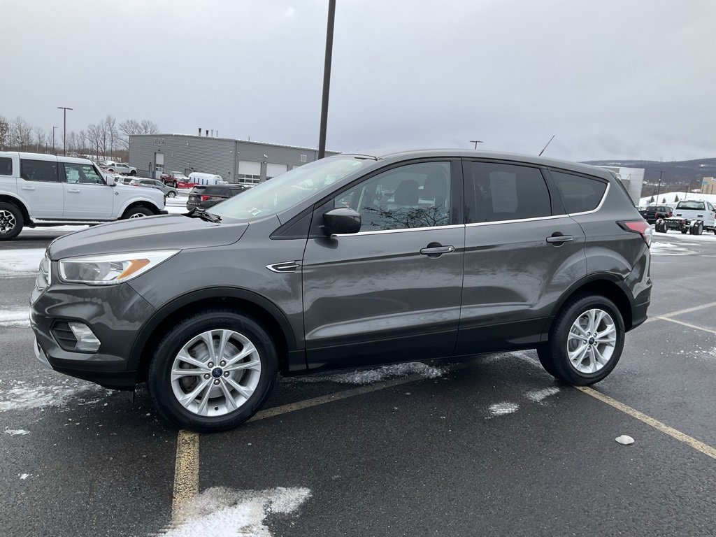 Certified 2017 Ford Escape SE w/ SE Cold Weather Package image 30