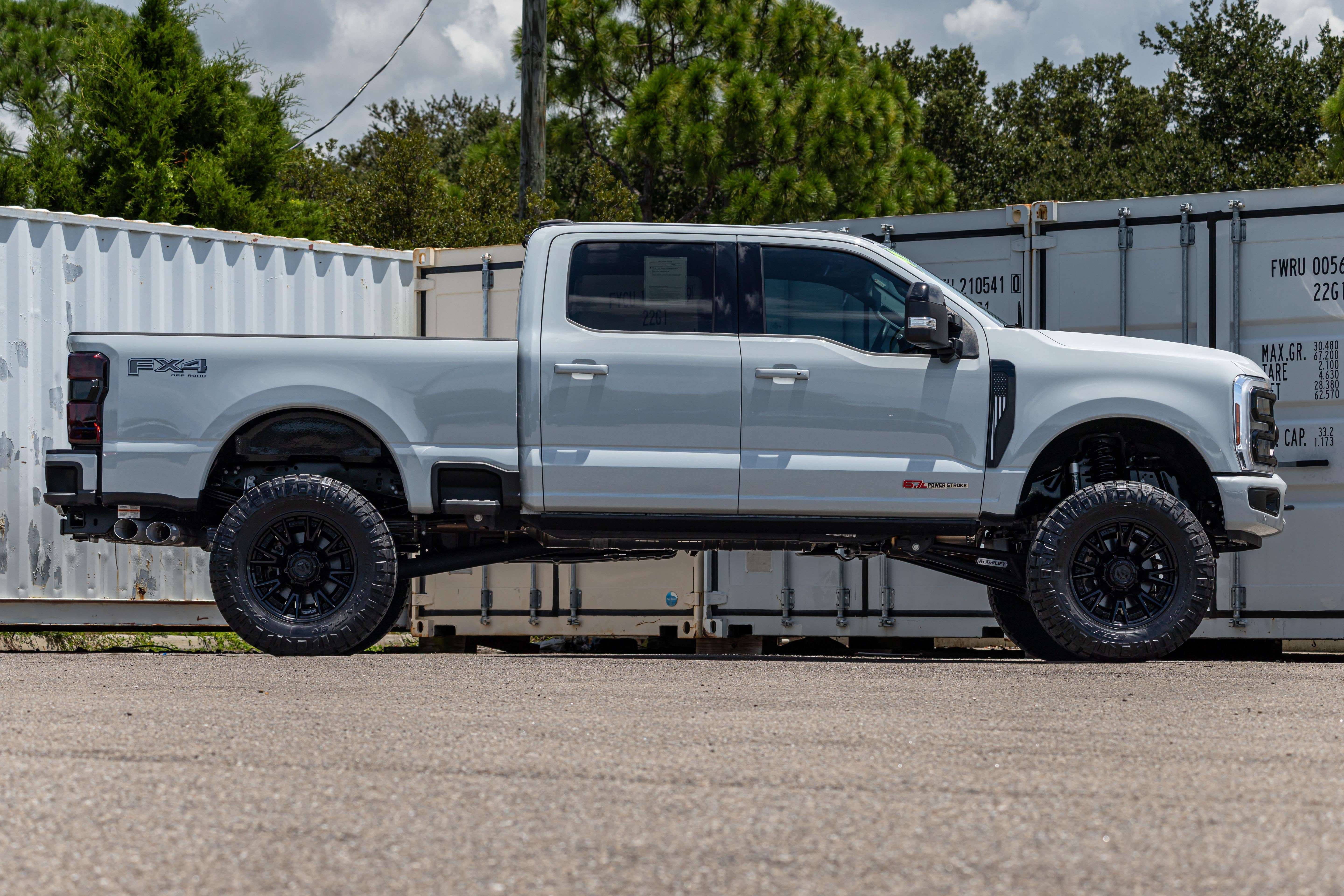 Certified 2025 Ford F250 Lariat w/ Lariat Ultimate Package AWD/4WD image 3