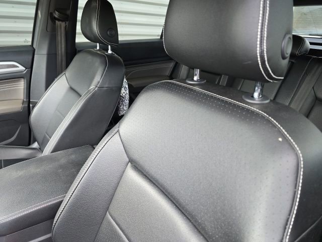 Used 2021 Volkswagen Atlas Cross Sport SE image 7