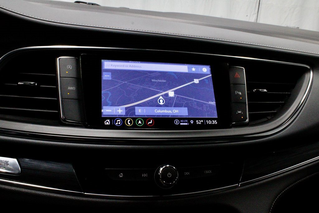 Used 2024 Buick Enclave Premium image 11