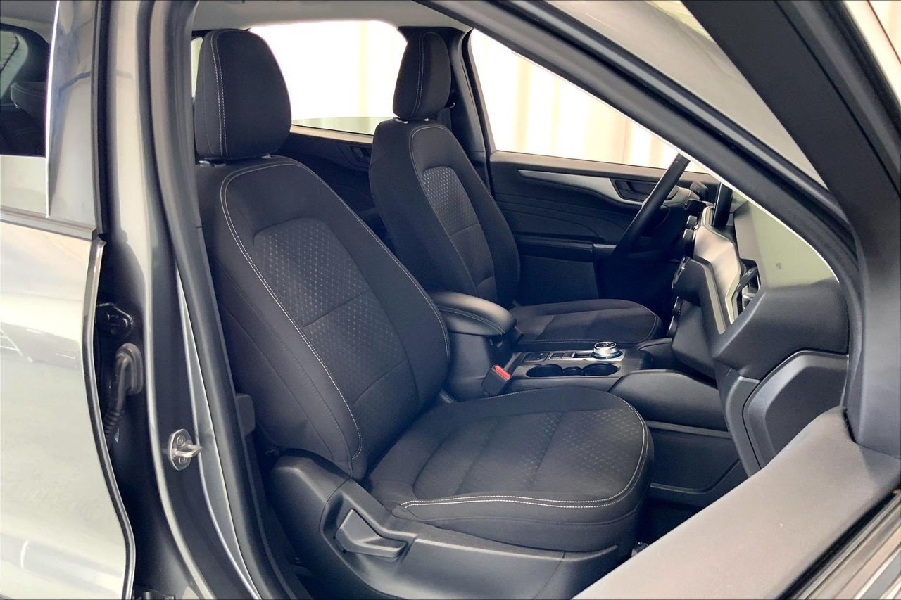 Certified 2024 Ford Escape Active FWD image 6