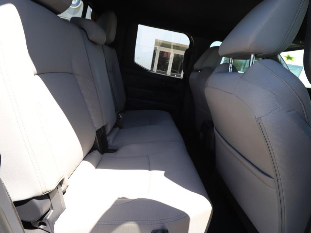 Used 2024 Toyota Tacoma SR5 w/ SR5 Upgrade Package AWD/4WD image 25