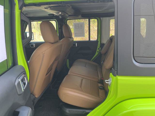 Used 2021 Jeep Wrangler Unlimited Sahara w/ Cold Weather Group AWD/4WD image 11