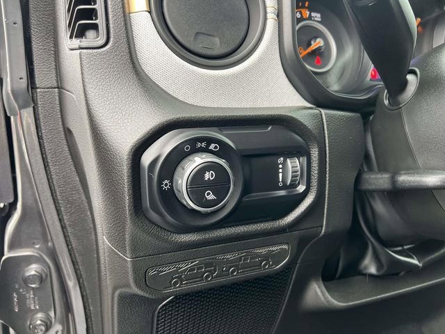 Used 2025 Jeep Gladiator Sport AWD/4WD image 14