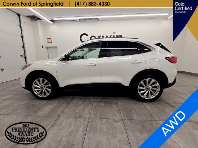 Certified 2022 Ford Escape Titanium w/ Titanium Elite Package AWD/4WD image 2