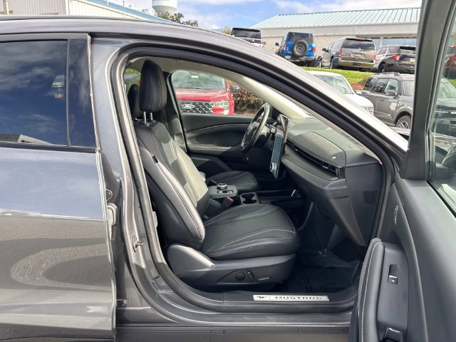 Certified 2021 Ford Mustang Mach-E Premium AWD/4WD image 11