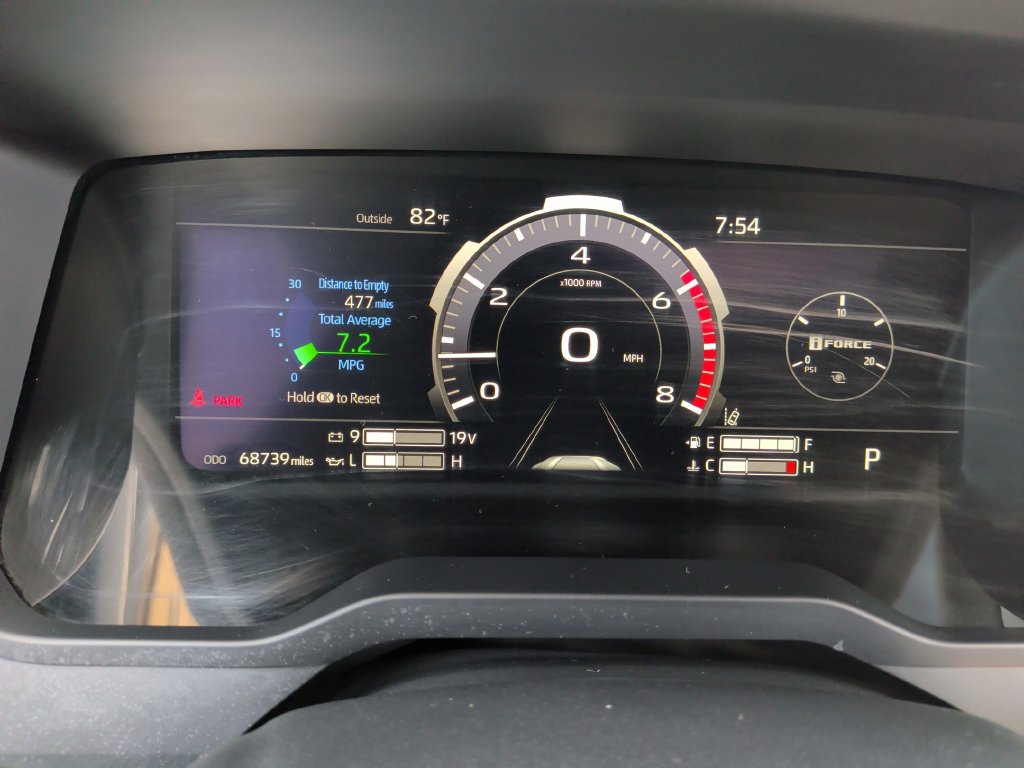 Used 2025 Toyota Tundra Platinum w/ TRD Off-Road Package AWD/4WD image 30
