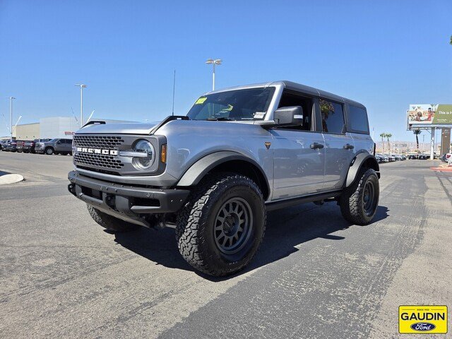 Certified 2022 Ford Bronco Badlands AWD/4WD image 3