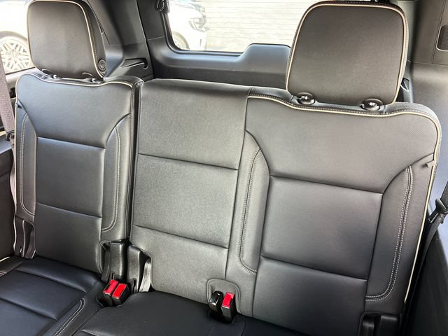 Used 2024 Chevrolet Suburban Premier w/ Premium Package AWD/4WD image 26