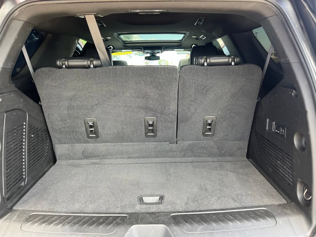 Used 2021 Chevrolet Tahoe LT w/ LT Signature Package RWD image 17