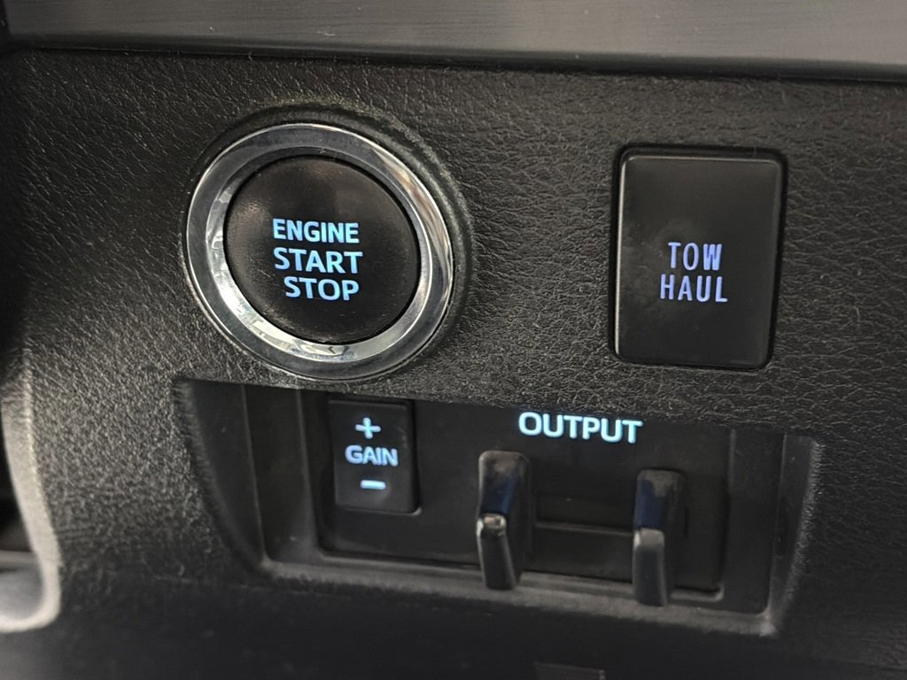 Used 2021 Toyota Tundra Platinum image 24