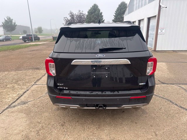 Certified 2020 Ford Explorer XLT w/ Equipment Group 202A AWD/4WD image 11