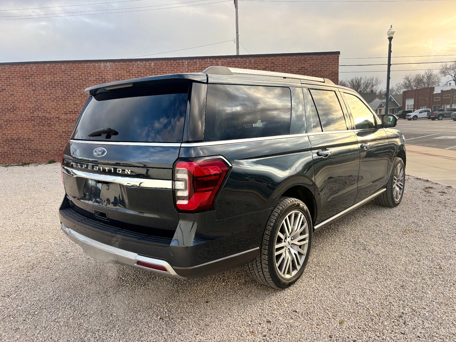 Certified 2022 Ford Expedition Max Limited image 5