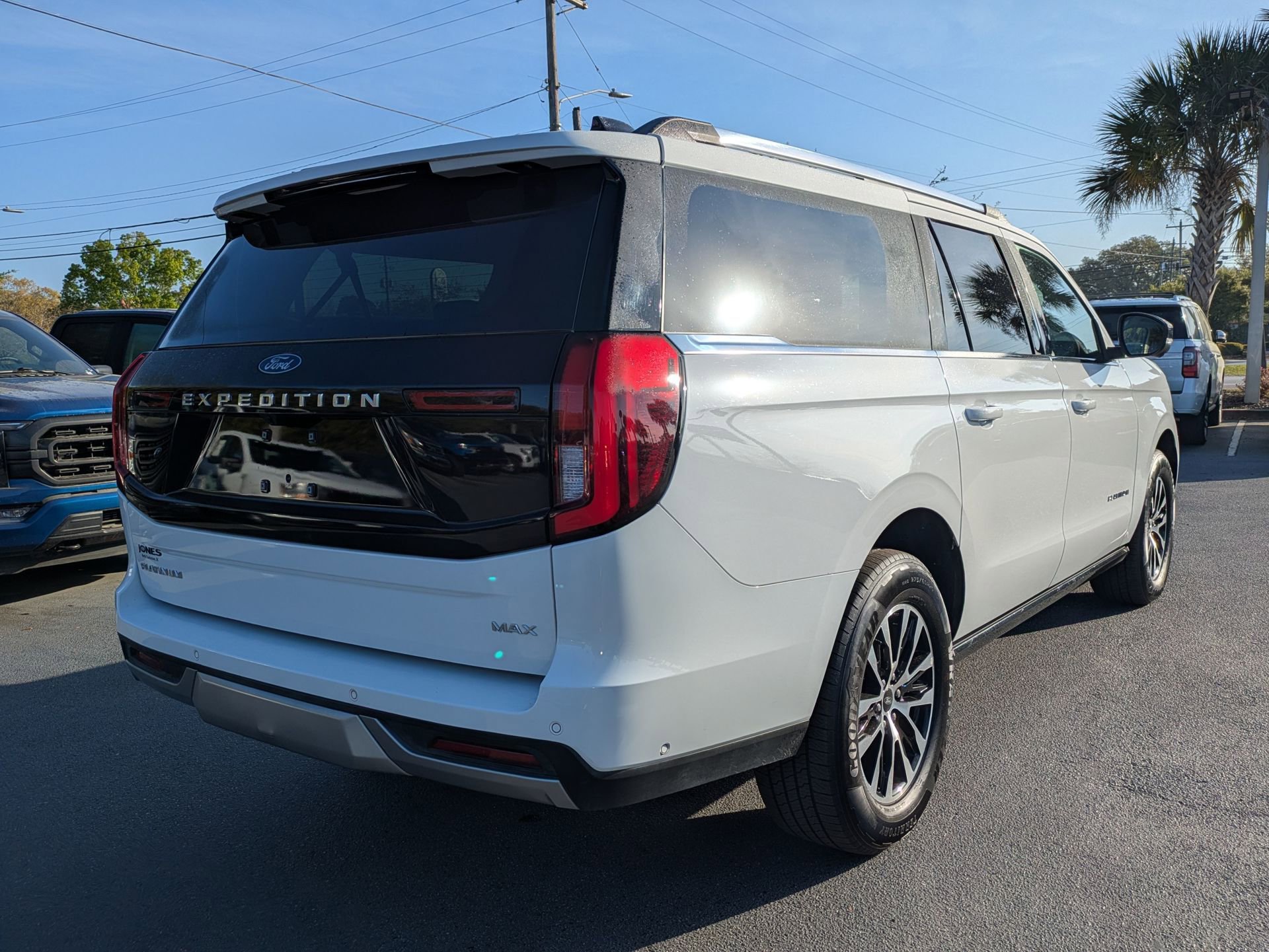 Certified 2025 Ford Expedition Max Platinum image 70